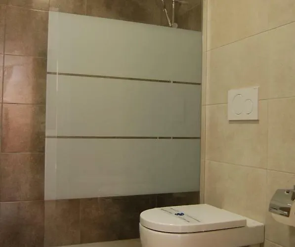 Paradise Court 57 Wifi Pool Apartman *